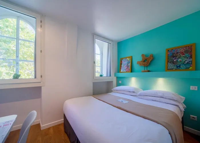 Metropole アパートホテル 3*