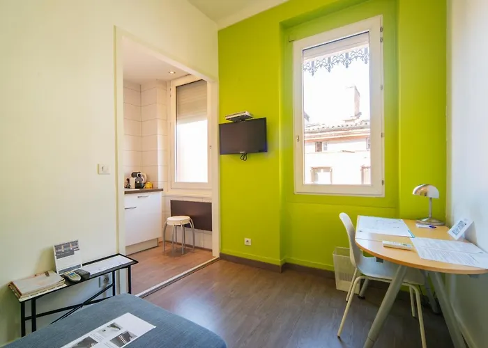 アパートホテル Metropole