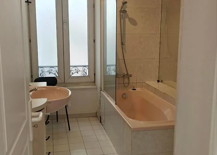 Metropole Lägenhetshotell 3*